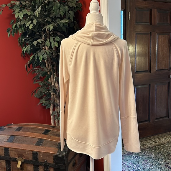 Cupio Ivory Cowl Neck Sweater szL - Picture 5 of 13